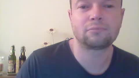 Snapshot of nick1990b chatting on 02-25-25, 05:58 nick1990b online show from 02-25-25, 05:58