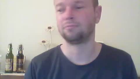 Snapshot of nick1990b chatting on 03-01-25, 04:54 nick1990b online show from 03-01-25, 04:54