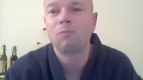 Snapshot of nick1990b chatting on 03-02-25, 08:40 nick1990b online show from 03-02-25, 08:40