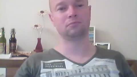 Snapshot of nick1990b chatting on 03-03-25, 07:49 nick1990b online show from 03-03-25, 07:49