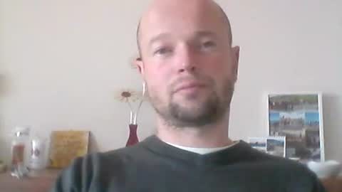 Snapshot of nick1990b chatting on 02-02-26, 11:31 nick1990b online show from 02-02-26, 11:31