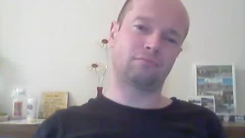 Snapshot of nick1990b chatting on 02-17-26, 06:47 nick1990b online show from 02-17-26, 06:47