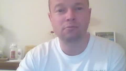 Snapshot of nick1990b chatting on 03-23-26, 06:23 nick1990b online show from 03-23-26, 06:23