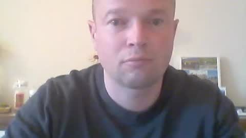 Snapshot of nick1990b chatting on 04-07-26, 05:02 nick1990b online show from 04-07-26, 05:02