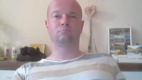 nick1990b online show from 06-22-26, 06:05