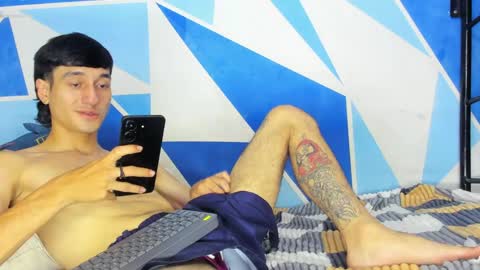 Snapshot of nick_damon chatting on 05-13-26, 10:27 Nick online show from 05-13-26, 10:27