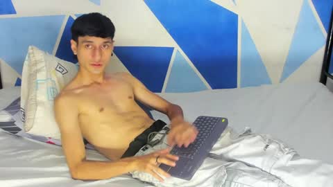 Snapshot of nick_damon chatting on 05-18-26, 06:41 Nick online show from 05-18-26, 06:41