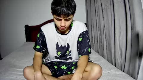 nicki online show from 04-09-26, 12:21