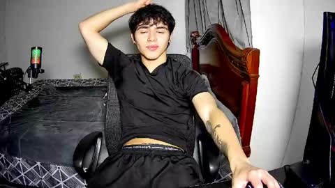 Snapshot of nickiki666 chatting on 05-17-26, 09:55 nicki online show from 05-17-26, 09:55