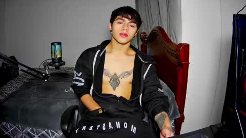 Snapshot of nickiki666 chatting on 05-20-26, 12:11 nicki online show from 05-20-26, 12:11