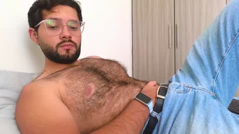 Nicolas              online show from 01-25-25, 09:25