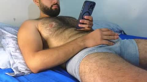 Nicolas              online show from 03-05-25, 11:05