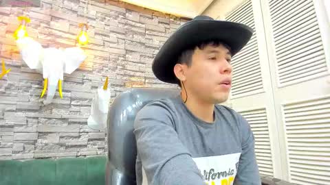 Snapshot of nickk_wolff chatting on 11-11-25, 03:06 Nickk Wolff online show from 11-11-25, 03:06