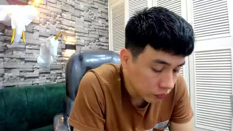 Snapshot of nickk_wolff chatting on 12-01-25, 04:39 Nickk Wolff online show from 12-01-25, 04:39