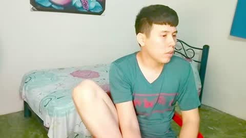 Snapshot of nickk_wolff chatting on 07-12-26, 12:45 Nickk Wolff online show from 07-12-26, 12:45