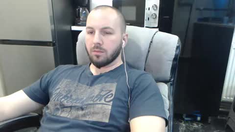 Julian online show from 02-09-25, 11:57