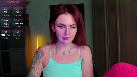 Nicky Weekends online show from 09-20-25, 01:28