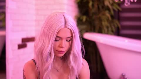 Nicky online show from 03-01-26, 07:16