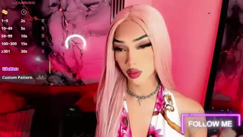 Snapshot of nickynoa chatting on 07-30-26, 03:49 Nicky online show from 07-30-26, 03:49