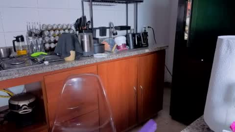 Nicky online show from 04-08-26, 10:37