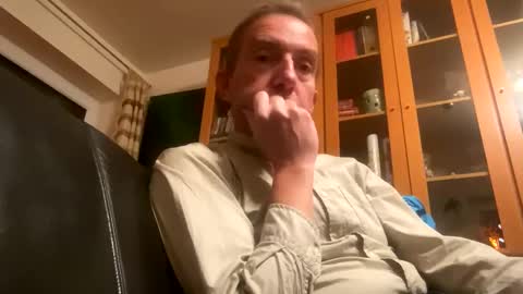 Snapshot of nico181969 chatting on 01-04-25, 04:32 Nico online show from 01-04-25, 04:32