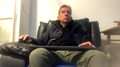 Snapshot of nico181969 chatting on 02-12-25, 12:05 Nico online show from 02-12-25, 12:05