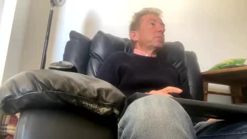 Snapshot of nico181969 chatting on 02-26-25, 10:04 Nico online show from 02-26-25, 10:04