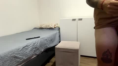 nicolas online show from 01-16-25, 03:23