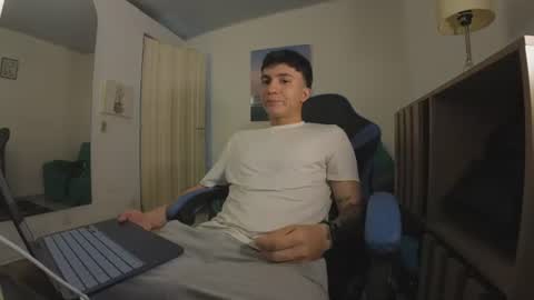 Snapshot of nico_bellini chatting on 07-19-26, 07:50 Nico online show from 07-19-26, 07:50