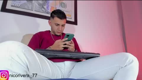 Snapshot of nico_rivera chatting on 07-12-26, 07:27 Nicolas online show from 07-12-26, 07:27