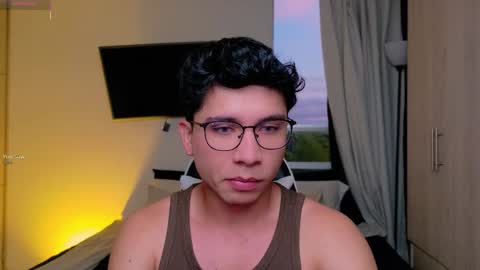 Snapshot of nicocruzz chatting on 09-13-25, 10:48 Nico Cruz online show from 09-13-25, 10:48