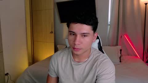 Snapshot of nicocruzz chatting on 09-24-25, 11:35 Nico Cruz online show from 09-24-25, 11:35