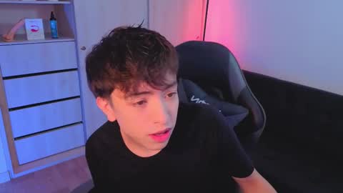 Nicolas online show from 10-03-25, 08:06