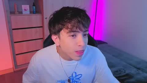 Nicolas online show from 10-10-25, 08:08