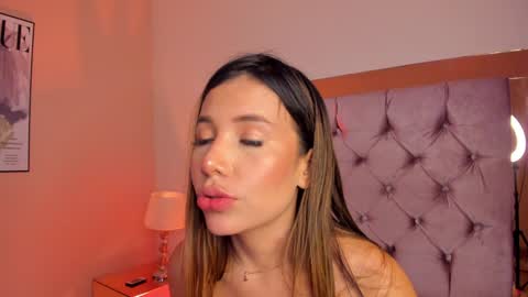Snapshot of nicol_gw chatting on 01-03-25, 12:43 Nicol online show from 01-03-25, 12:43