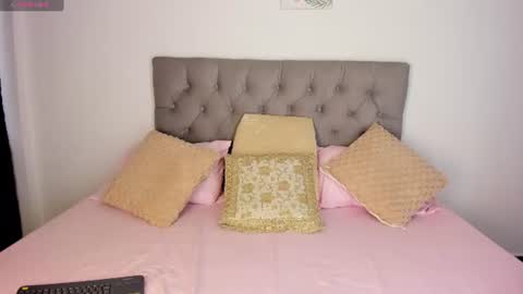 Snapshot of nicol_swift_ chatting on 07-23-26, 11:02 Nicol online show from 07-23-26, 11:02