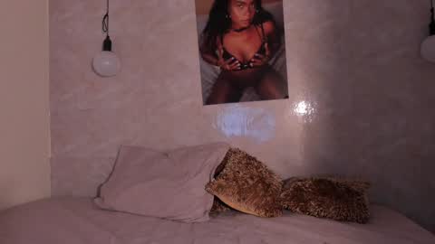 Nicol Villa online show from 01-28-25, 12:54