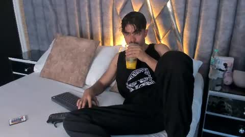 Snapshot of nicolaikarav chatting on 07-08-26, 12:20 Nicolai online show from 07-08-26, 12:20