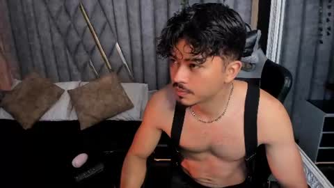 Snapshot of nicolaikarav chatting on 07-12-26, 02:52 Nicolai online show from 07-12-26, 02:52