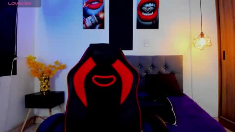 nicolas_james_sc online show from 10-28-25, 01:36