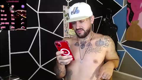 nicolas online show from 11-28-25, 03:31