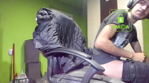 Snapshot of nicolasguy chatting on 12-05-24, 05:59 L. Nicolas online show from 12-05-24, 05:59