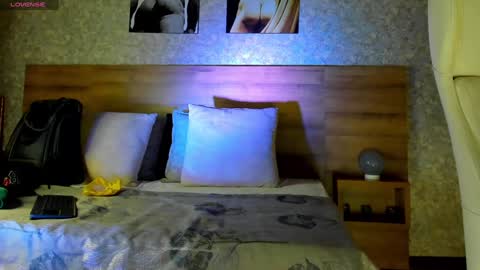 Nicolas online show from 12-31-24, 10:58