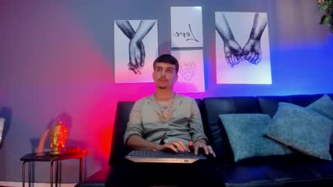 Snapshot of nicolasrey1 chatting on 11-09-25, 03:27 Nicolas Rey online show from 11-09-25, 03:27