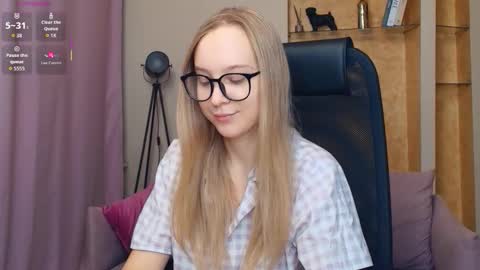 Snapshot of nicolavanderbie chatting on 11-29-25, 07:06 Nicoletta online show from 11-29-25, 07:06