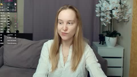 Snapshot of nicolavanderbie chatting on 01-10-26, 07:04 Nicoletta online show from 01-10-26, 07:04