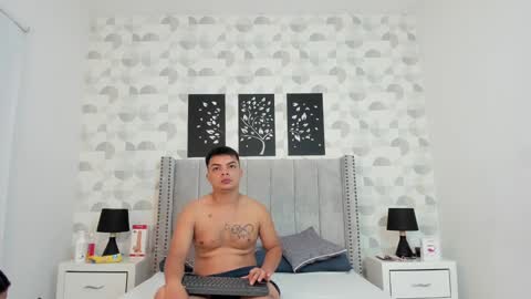 Nicole  Adam online show from 01-07-25, 01:35