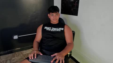 nicole_and_thiago1 online show from 03-06-26, 09:22