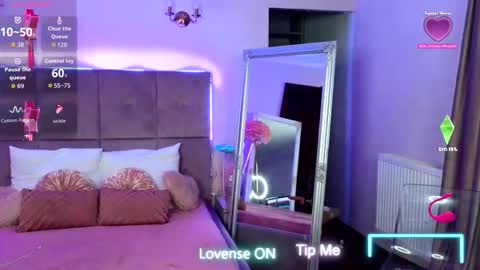 NicoleBond online show from 10-11-25, 02:22