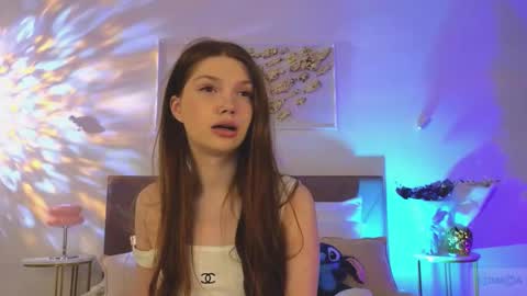 Nicole online show from 11-22-25, 09:36